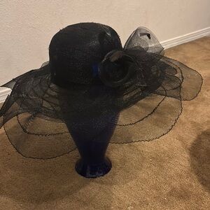 Elegant Black Wide-Brim Hat